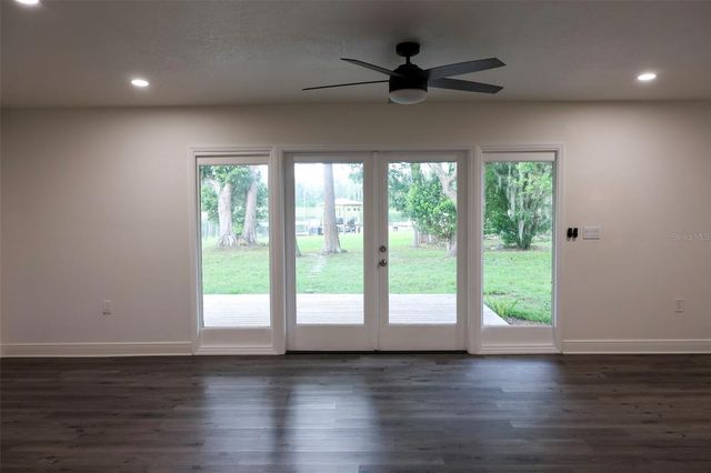 730 CRYSTAL LAKE RD, Lutz, FL 33548