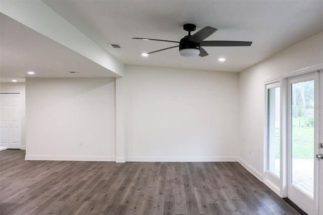 730 CRYSTAL LAKE RD, Lutz, FL 33548