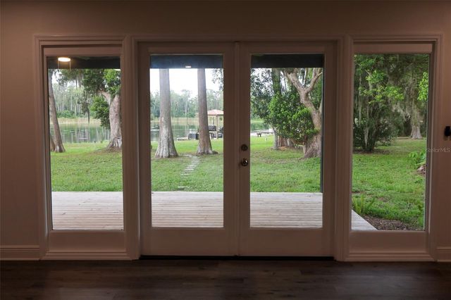 730 CRYSTAL LAKE RD, Lutz, FL 33548