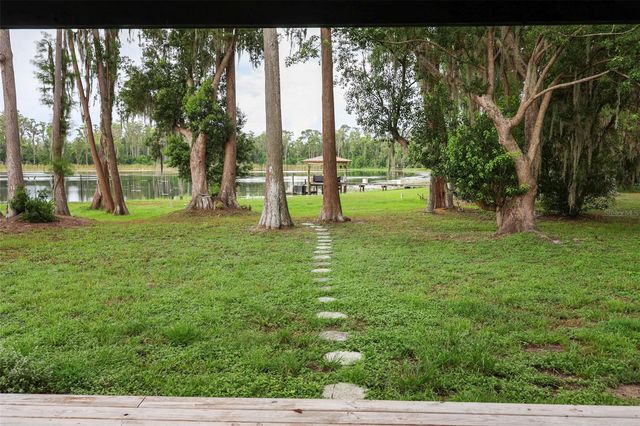 730 CRYSTAL LAKE RD, Lutz, FL 33548