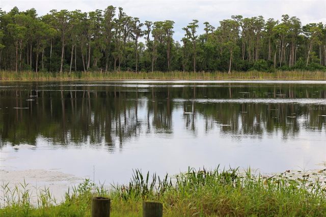 730 CRYSTAL LAKE RD, Lutz, FL 33548