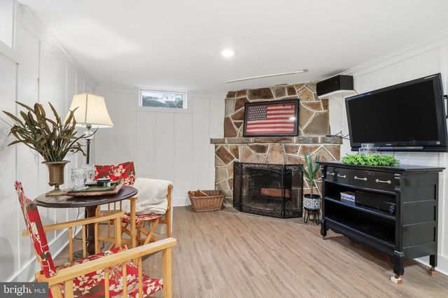 357 OLD GARDEN LN, York, PA 17403