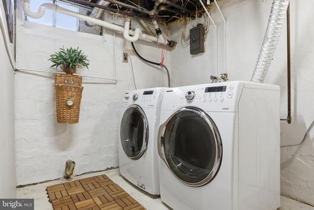 357 OLD GARDEN LN, York, PA 17403