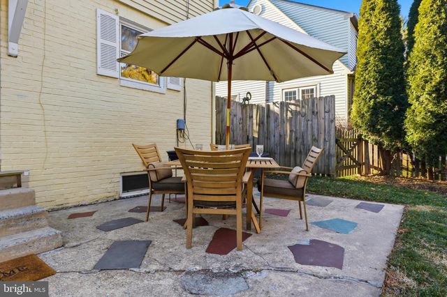 357 OLD GARDEN LN, York, PA 17403