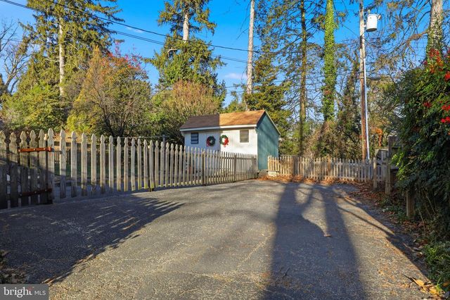 357 OLD GARDEN LN, York, PA 17403