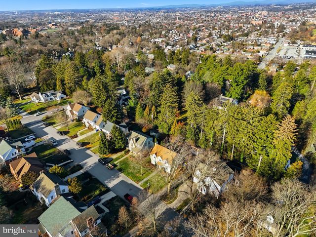 357 OLD GARDEN LN, York, PA 17403