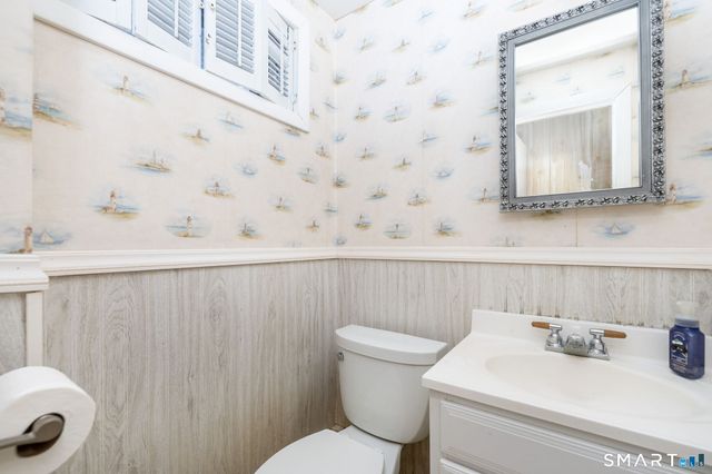 110 Valley Road, Groton, CT 06340