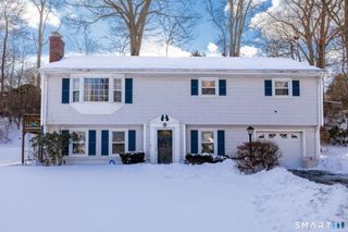 110 Valley Road, Groton, CT 06340