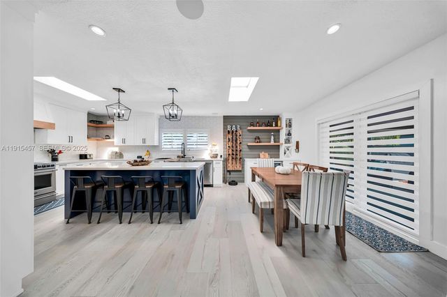 10431 SW 93rd St, Miami, FL 33176