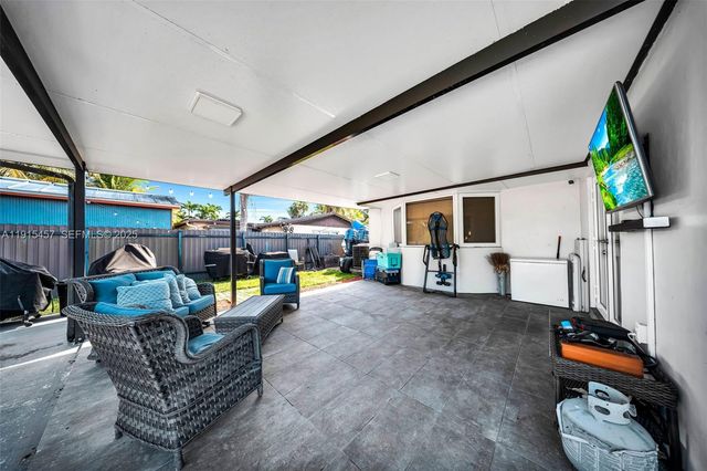 10431 SW 93rd St, Miami, FL 33176