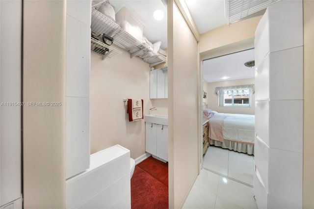 10431 SW 93rd St, Miami, FL 33176