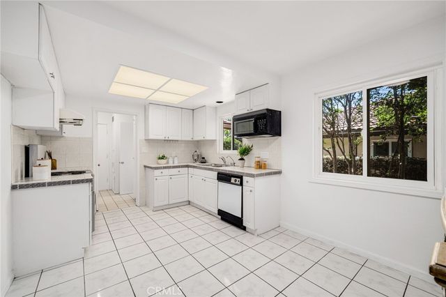 458 W Winnie Way, Arcadia, CA 91007