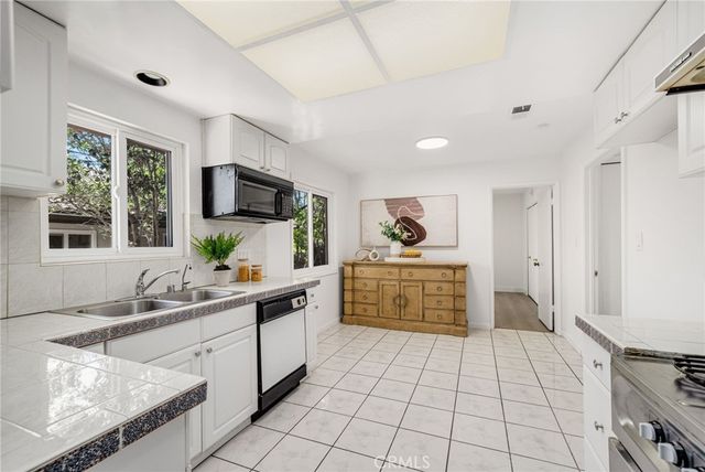 458 W Winnie Way, Arcadia, CA 91007