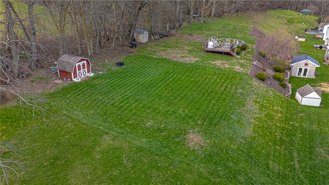 163 Valley View Dr, Rostraver, PA 15012