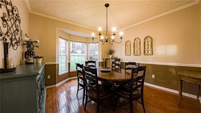 163 Valley View Dr, Rostraver, PA 15012