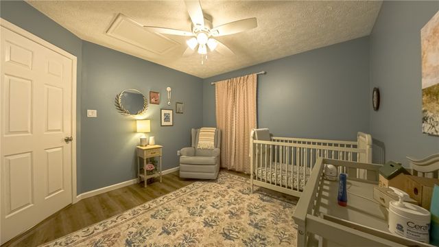 163 Valley View Dr, Rostraver, PA 15012