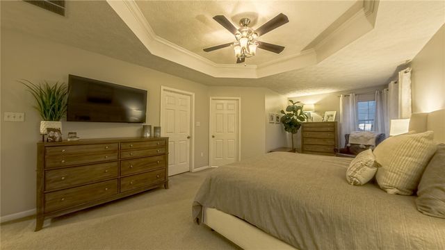 163 Valley View Dr, Rostraver, PA 15012