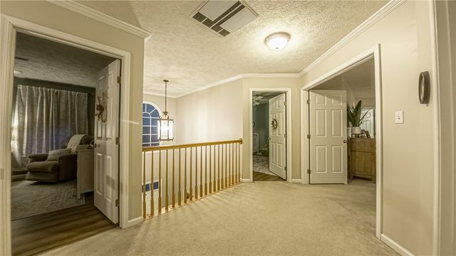 163 Valley View Dr, Rostraver, PA 15012