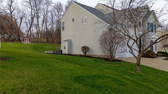 163 Valley View Dr, Rostraver, PA 15012