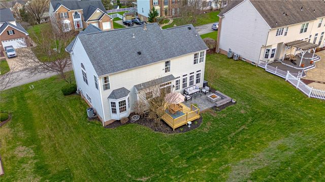 163 Valley View Dr, Rostraver, PA 15012