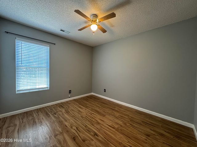 8667 Orchard Loop Road NE, Leland, NC 28451