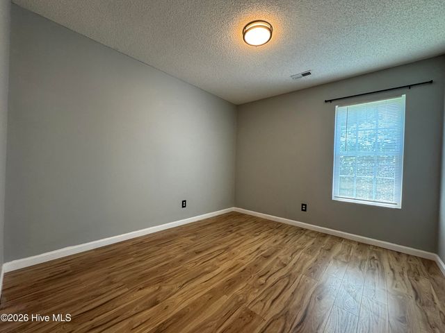 8667 Orchard Loop Road NE, Leland, NC 28451
