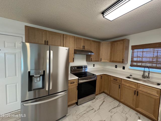 8667 Orchard Loop Road NE, Leland, NC 28451
