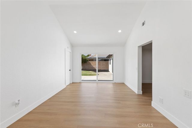 1730 N Vista Avenue, Rialto, CA 92376