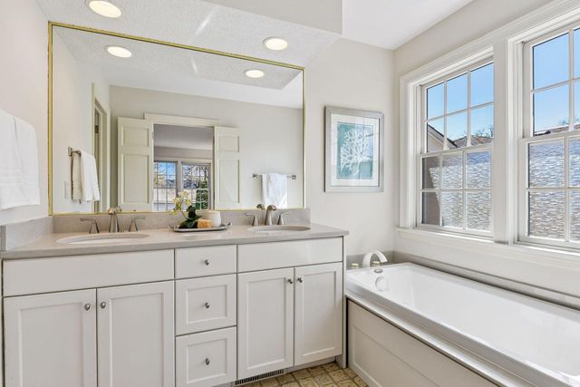 5616 Wooddale Avenue, Edina, MN 55424