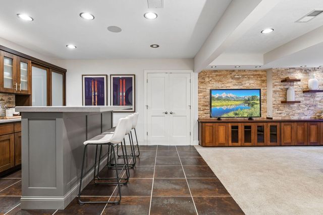 5616 Wooddale Avenue, Edina, MN 55424