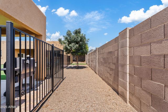 11240 E RAMONA Avenue, Mesa, AZ 85212