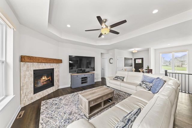 1907 N Teton TRAIL, Grafton, WI 53024