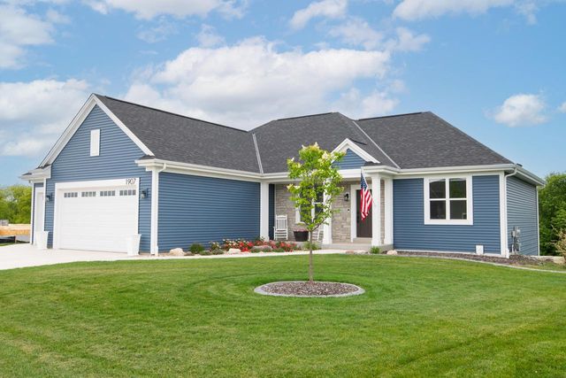 1907 N Teton TRAIL, Grafton, WI 53024