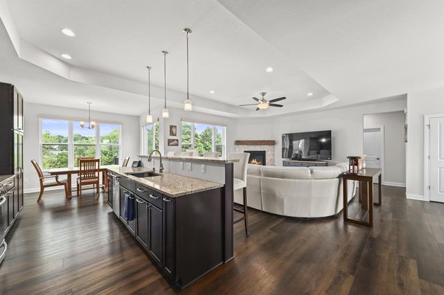 1907 N Teton TRAIL, Grafton, WI 53024