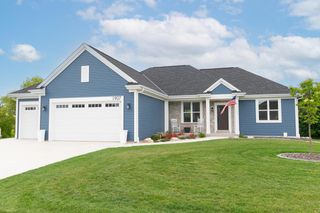 1907 N Teton TRAIL, Grafton, WI 53024