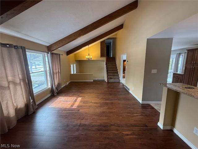 2021 Aldersgate Drive, Lyndhurst, OH 44124