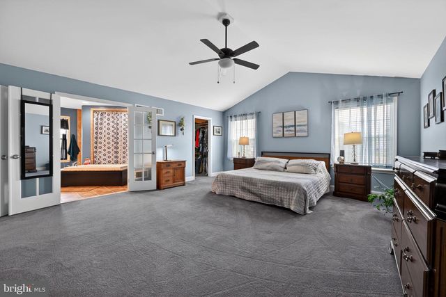 34 FURLONG RD, Douglassville, PA 19518