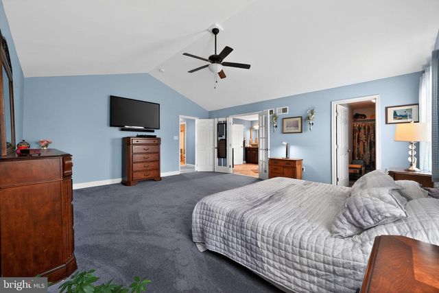 34 FURLONG RD, Douglassville, PA 19518