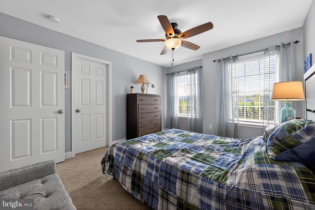 34 FURLONG RD, Douglassville, PA 19518