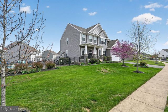 34 FURLONG RD, Douglassville, PA 19518