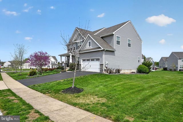 34 FURLONG RD, Douglassville, PA 19518