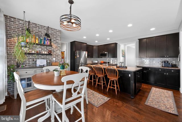 34 FURLONG RD, Douglassville, PA 19518
