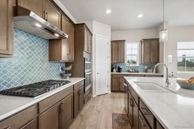 6657 S Kline Way, Littleton, CO 80127