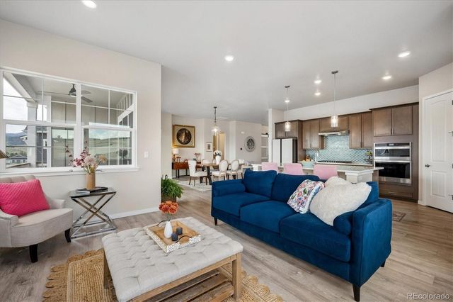 6657 S Kline Way, Littleton, CO 80127