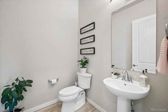 6657 S Kline Way, Littleton, CO 80127