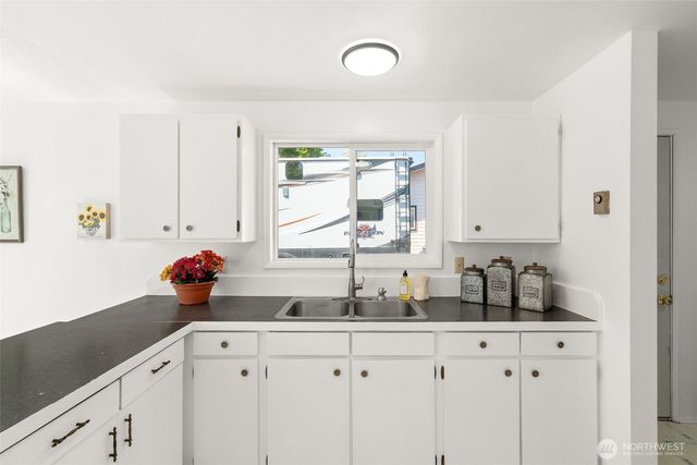 466 Garfield Avenue E, Tenino, WA 98589