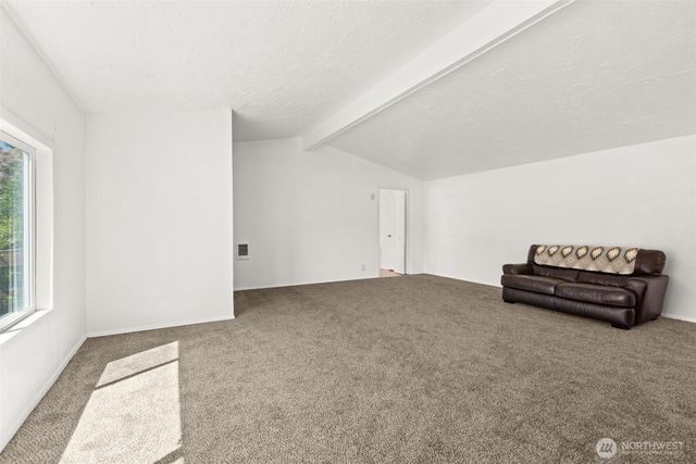 466 Garfield Avenue E, Tenino, WA 98589