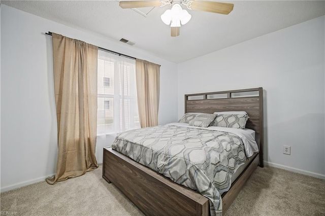 562 Candle Ln Apt 103, Newport News, VA 23608
