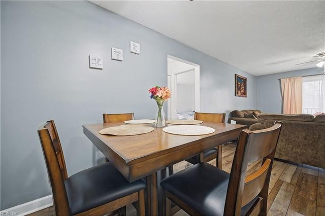 562 Candle Ln Apt 103, Newport News, VA 23608