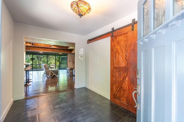 1305 River Rd, Modesto, CA 95351